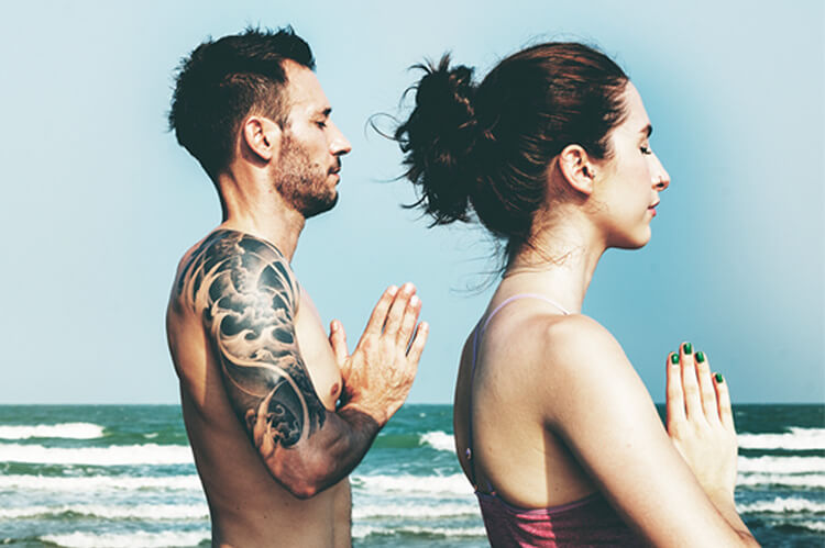 Read more about the article Surprising SUP Yoga Poses You’ll Want to Try This Summer